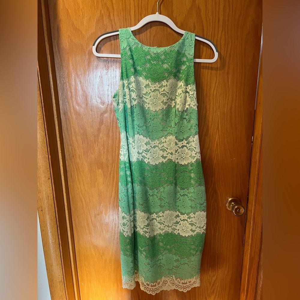 NY & Co size 6 green ombré lace strapless dress